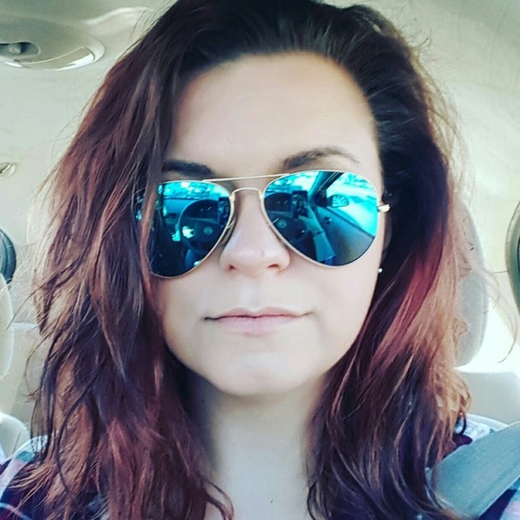 Meet your Posher, Brittany - Picture 1 of 1